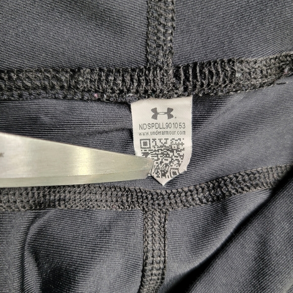 Under Armour Women's Compression Leggings Pants Size Small Petite Black White - Picture 3 of 7